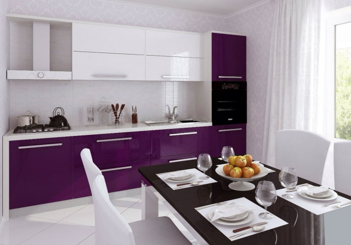 การออกแบบห้องครัวในโทนสีขาวและสีม่วง