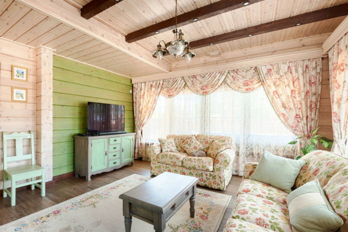 Beige und grünes Wohnzimmer