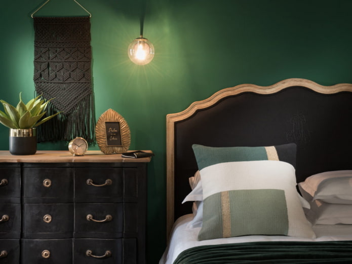 schwarzes und grünes Schlafzimmer