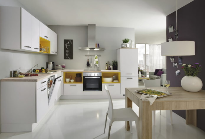 Einrichtung im Inneren der Küche im Stil der Moderne