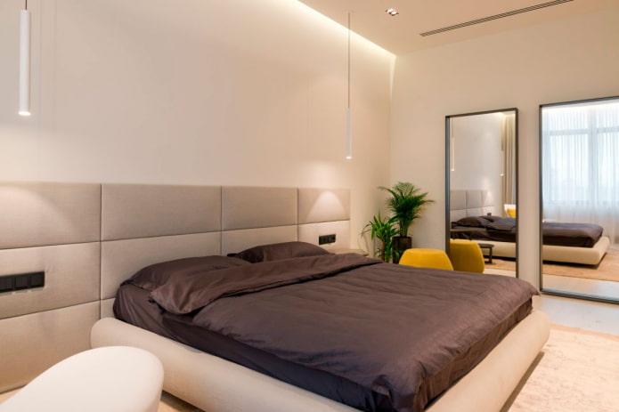 Dekor im Inneren des Schlafzimmers im minimalistischen Stil