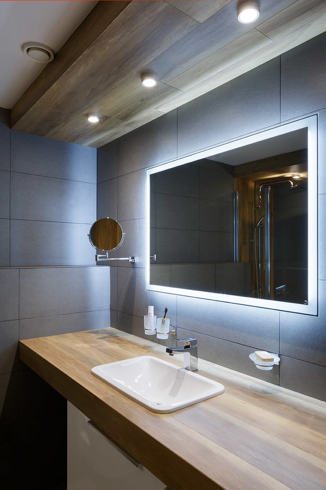 zone lighting in the interior of the bathroom