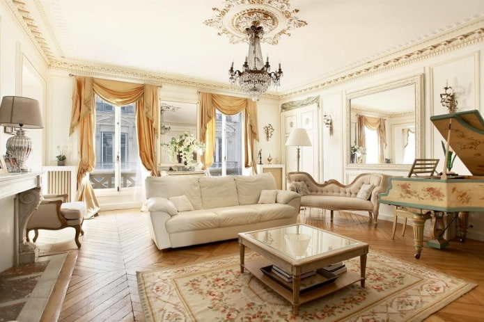 дневна соба у белој боји у класичном стилу