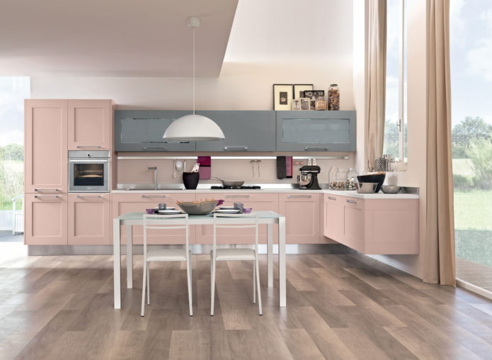 die küche in rosa fertigstellen