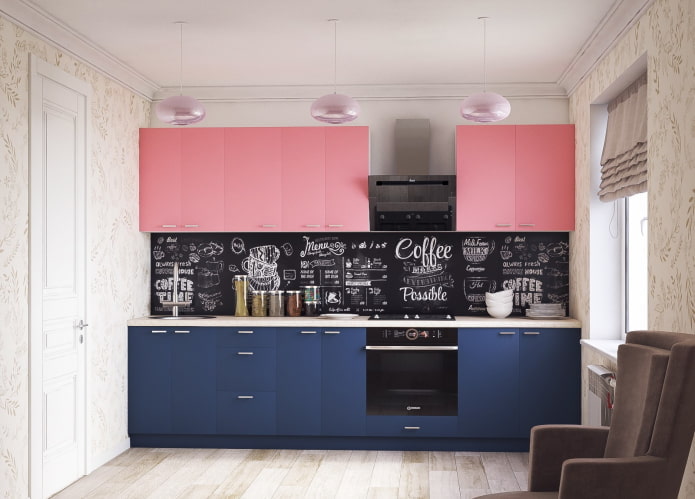 кухињски ентеријер у ружичастим и плавим тоновима