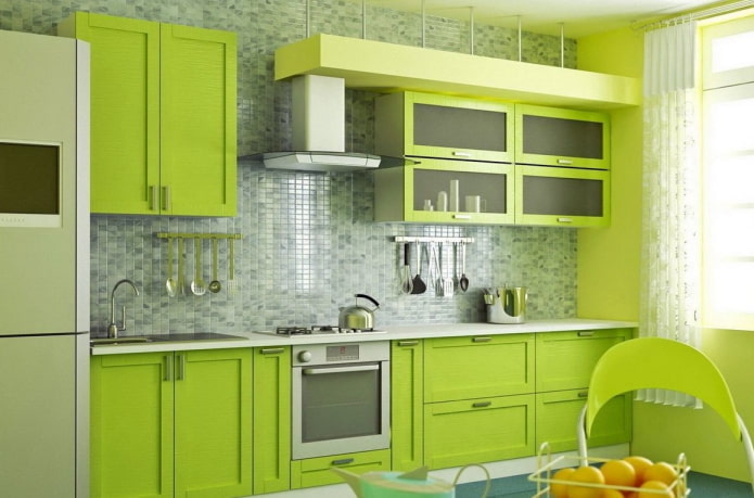 Veredelung der Küche in hellen Grüntönen