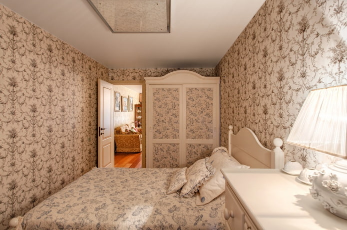 Entwurf eines kleinen Schlafzimmers im provenzalischen Stil