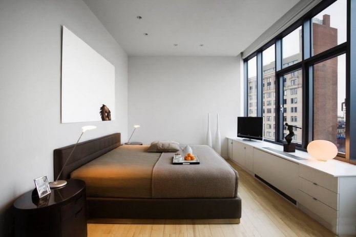 keskeny hálószobás szoba a minimalizmus stílusában