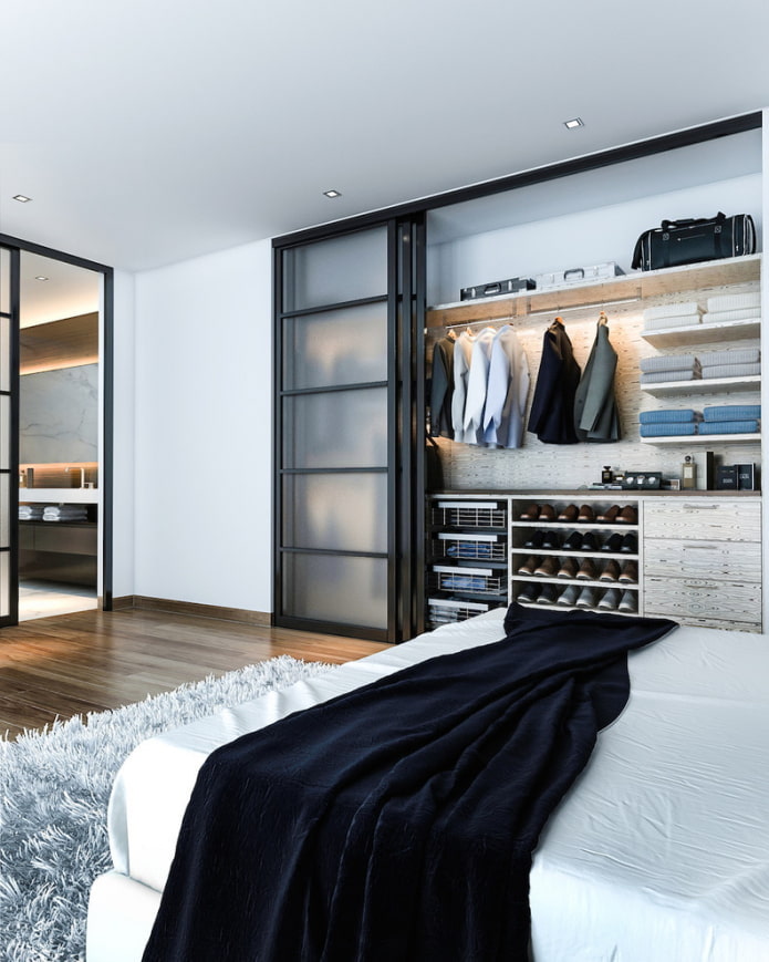 Storing shoes in the bedroom