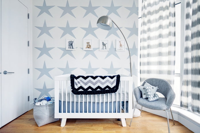 Kinderzimmerdesign für einen neugeborenen Jungen