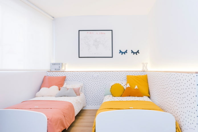 дизајн мале спаваће собе за децу различитог пола
