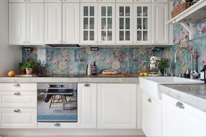 wallpaper in the decoration of the kitchen apron