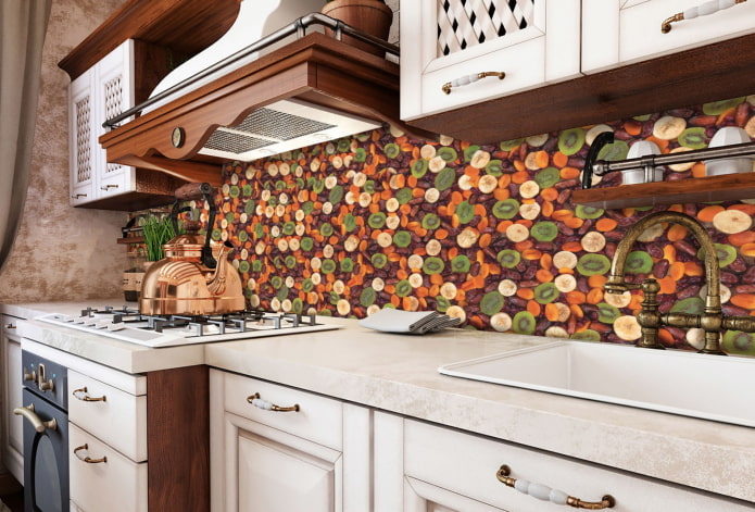 самолепљива пелена у декорацији кухињске прегаче