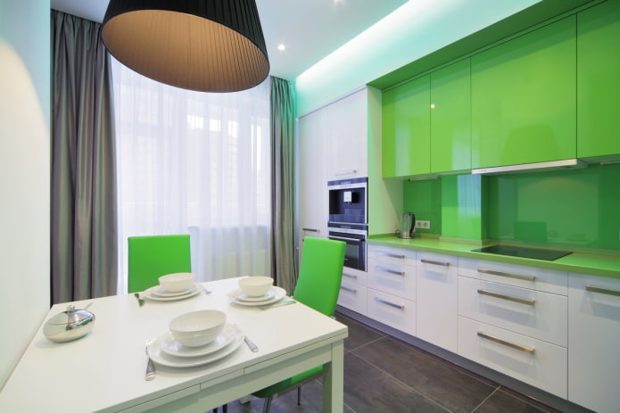 Küchendesign in Weiß und Grün