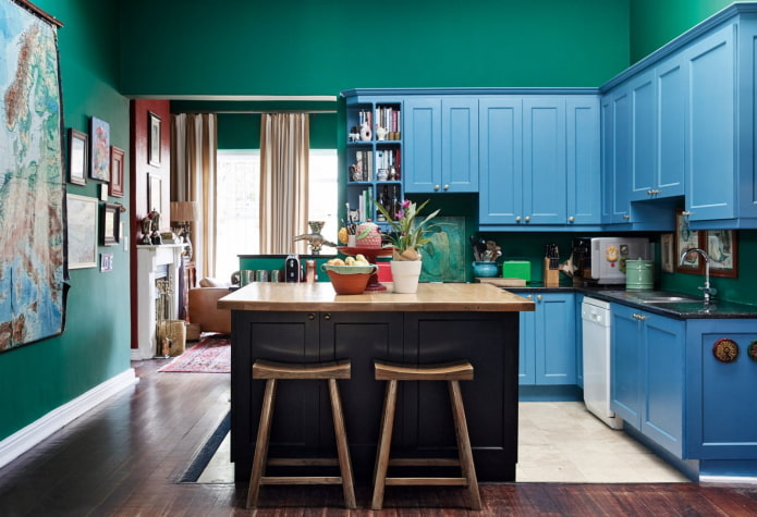 konyha kialakítása kék-zöld tónusokban