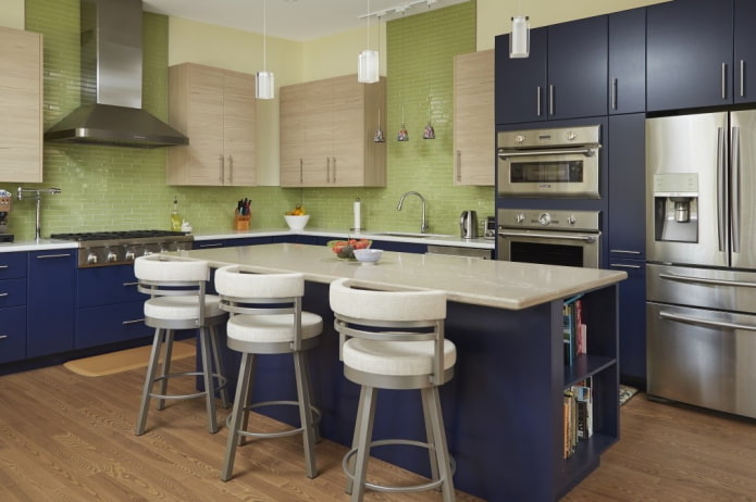 การออกแบบห้องครัวในโทนสีฟ้าอมเขียว