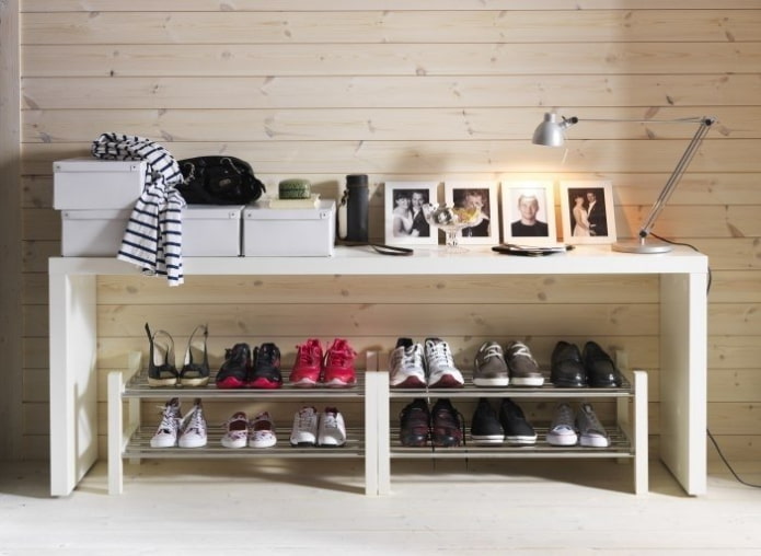 shelves for storing shoes