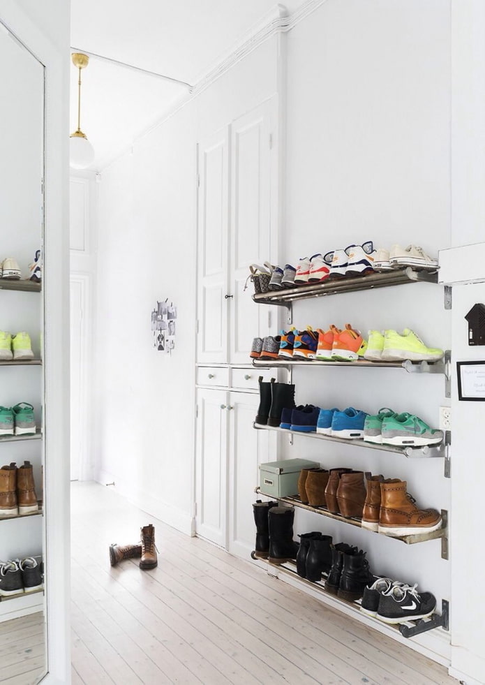 shelves for storing shoes