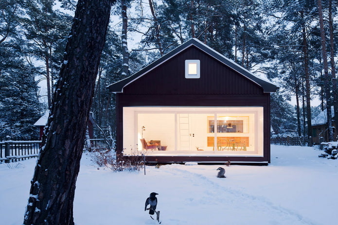 kleines Haus im skandinavischen Stil