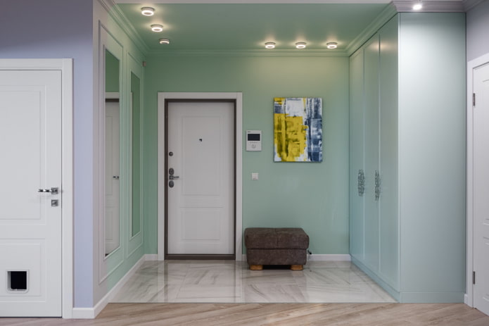 folyosó design menta színekben