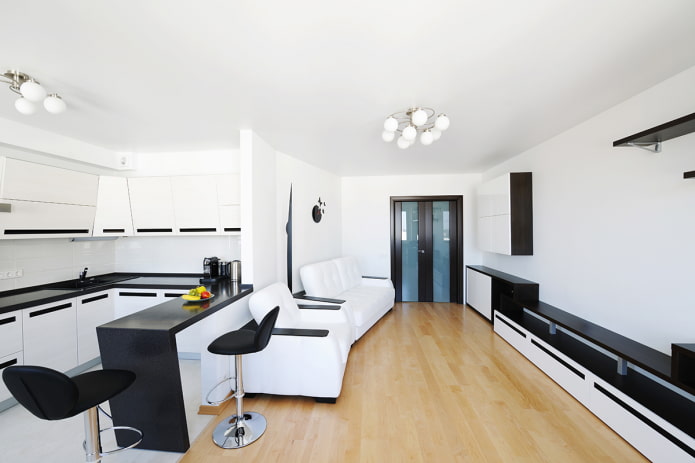 a konyha-nappali belső tere a minimalizmus stílusában