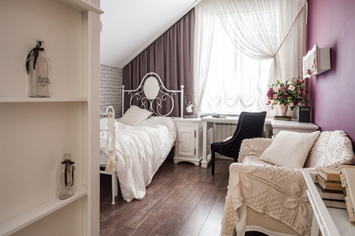 Schlafzimmer für Mädchen im Provence-Stil