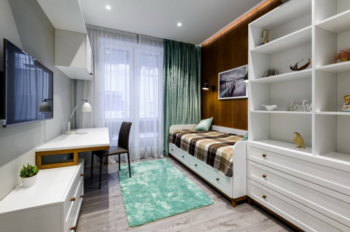 Zimmer in Holz- und Mintfarben