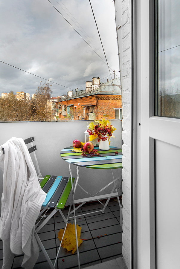 offener Balkon in der Wohnung Chruschtschow