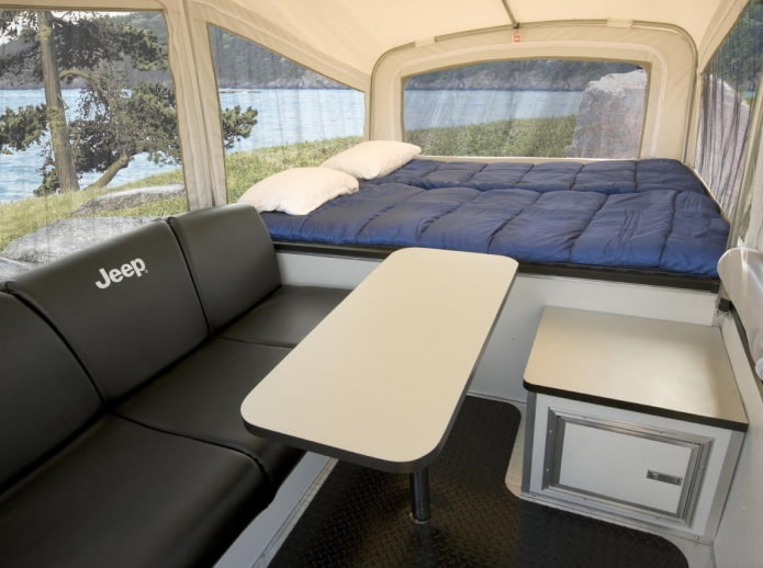 место за спавање у камп-кућици