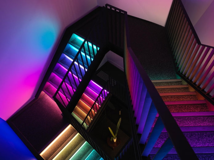 дизајн степеништа са позадинским осветљењем