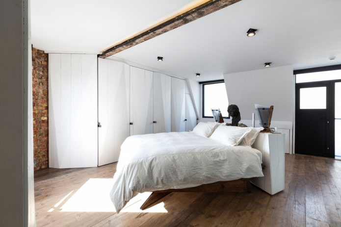 spots in bedroom design