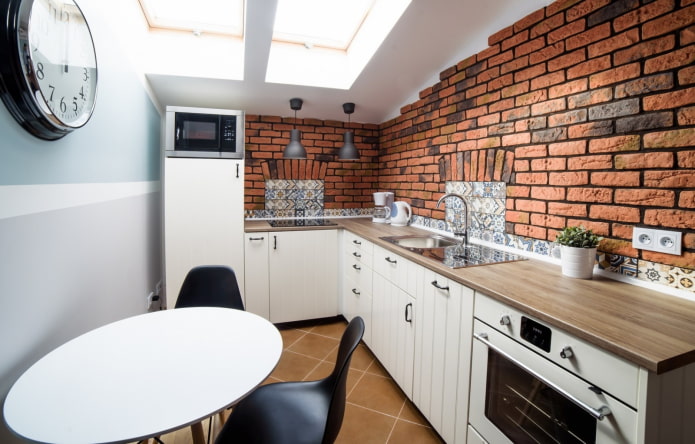 brickwork in the interior of the kitchen