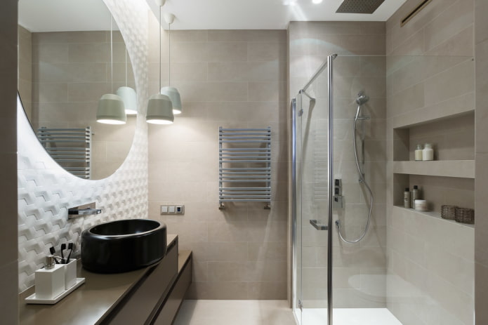 dekoráció és világítás a fürdőszobában a minimalizmus stílusában