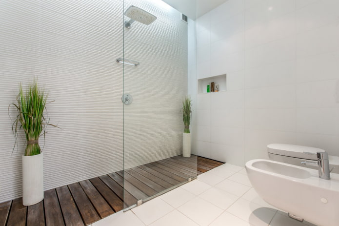 panloob na banyo sa istilo ng minimalism