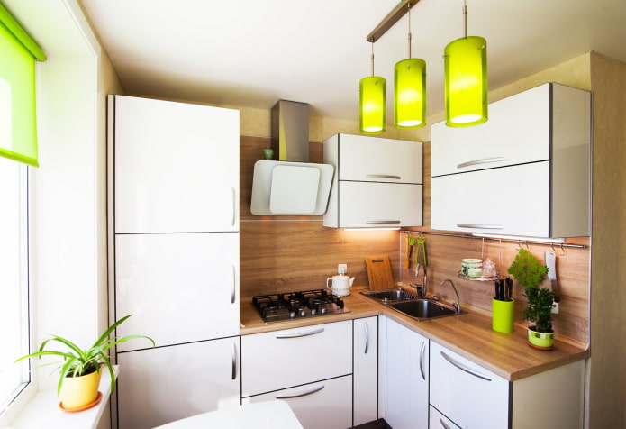 kitchen lighting with an area of ​​5 sq m