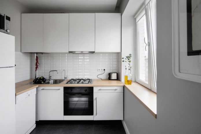 white monochrome kitchen