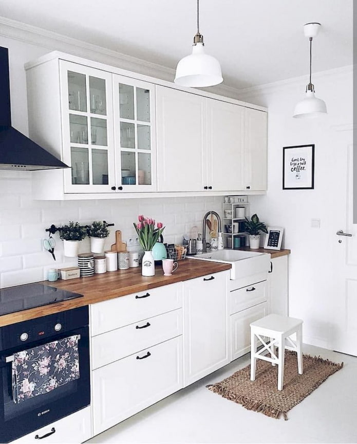 white straight kitchen