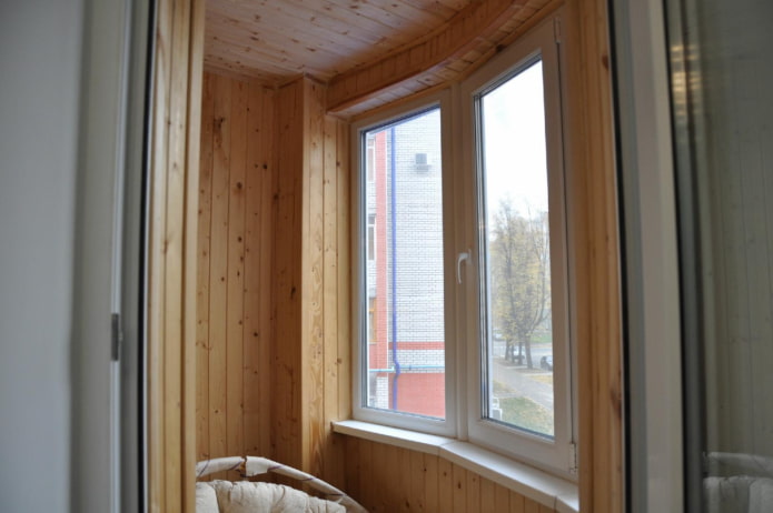 wooden window slopes