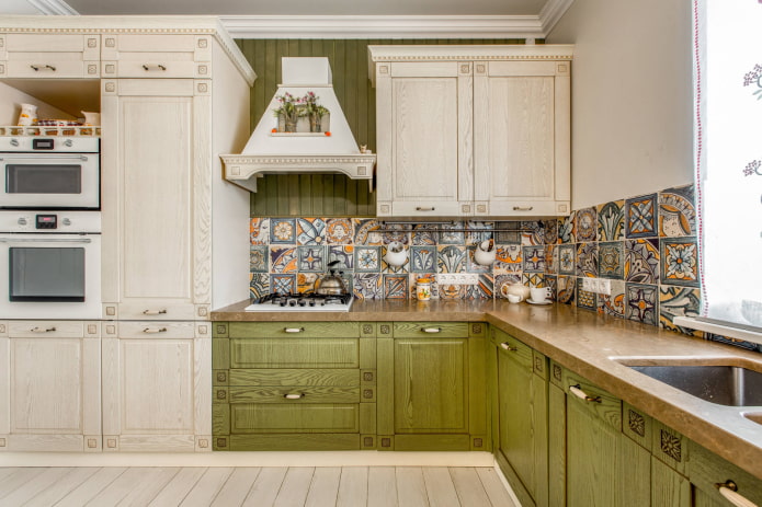 lining with tiles in the kitchen