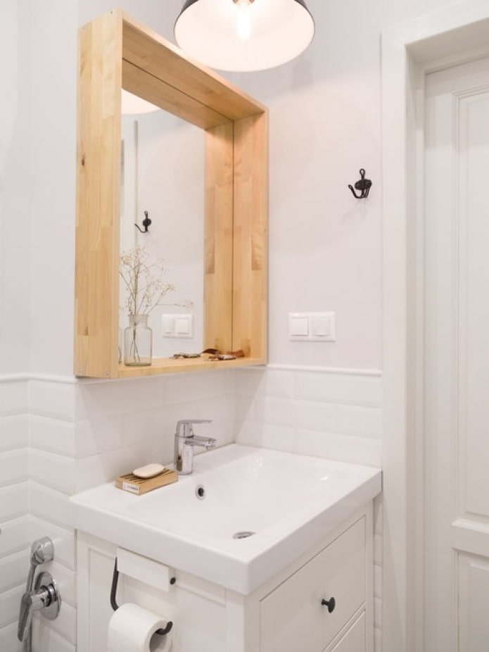 white scandinavian bathroom