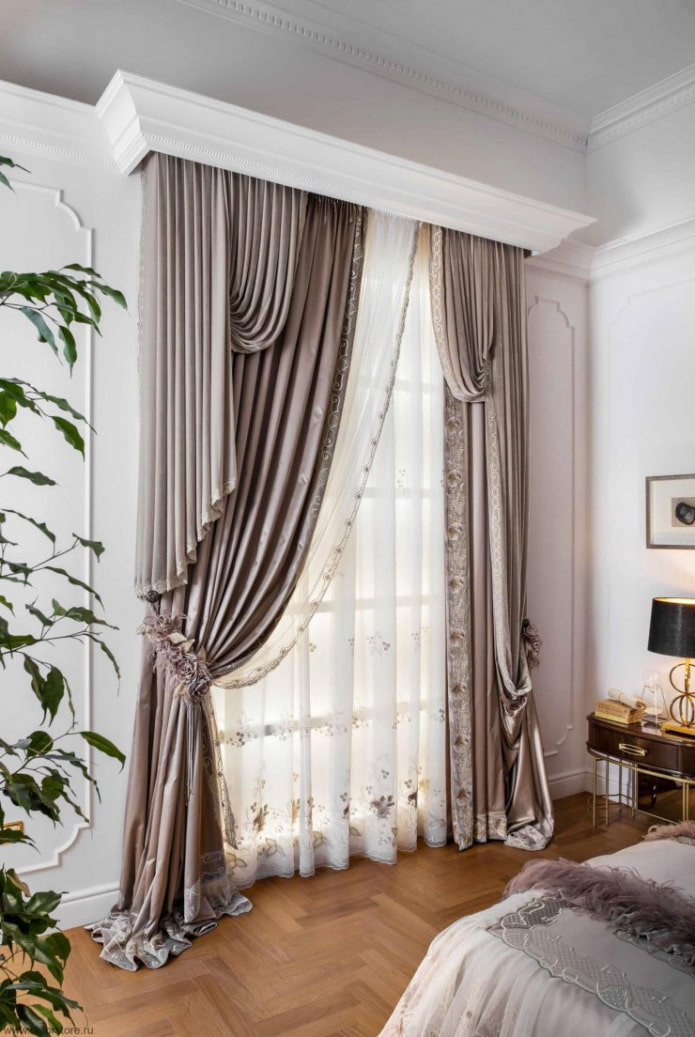 asymmetric curtains in the bedroom