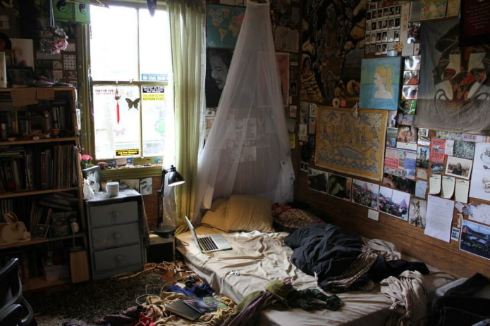 Sloppy bedroom