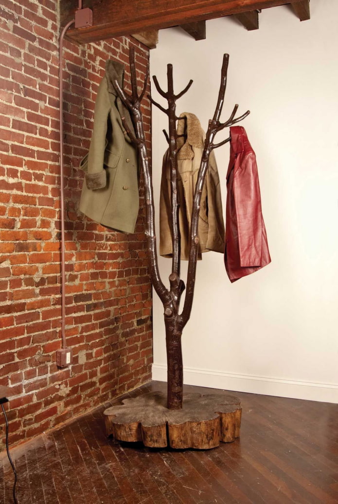 Hanger from a branch to the country