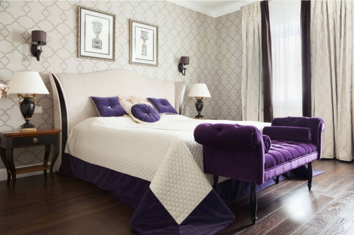 purple bench in the bedroom