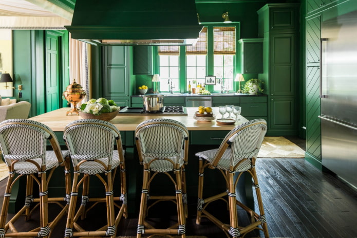 grüne Küche im Haus