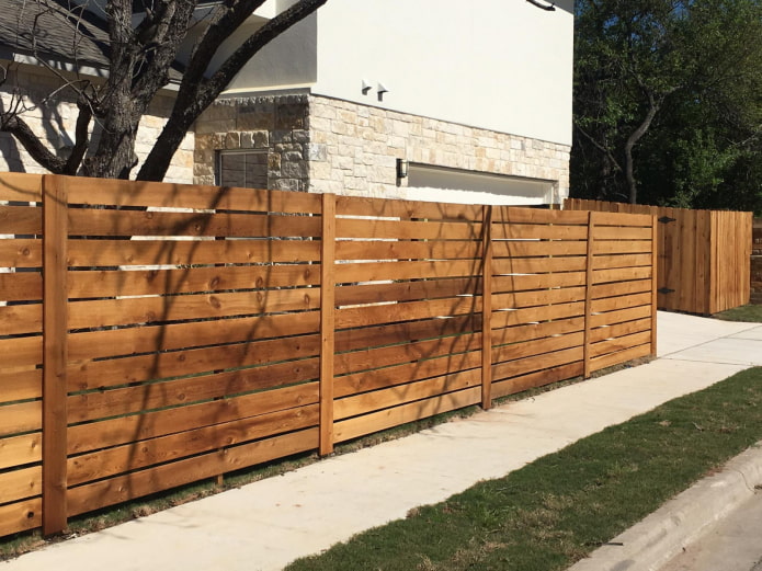 horizontal picket fence