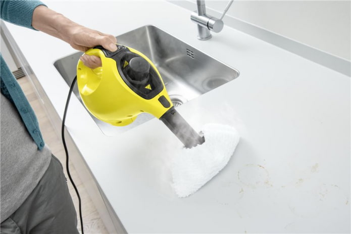 Manual steam cleaner