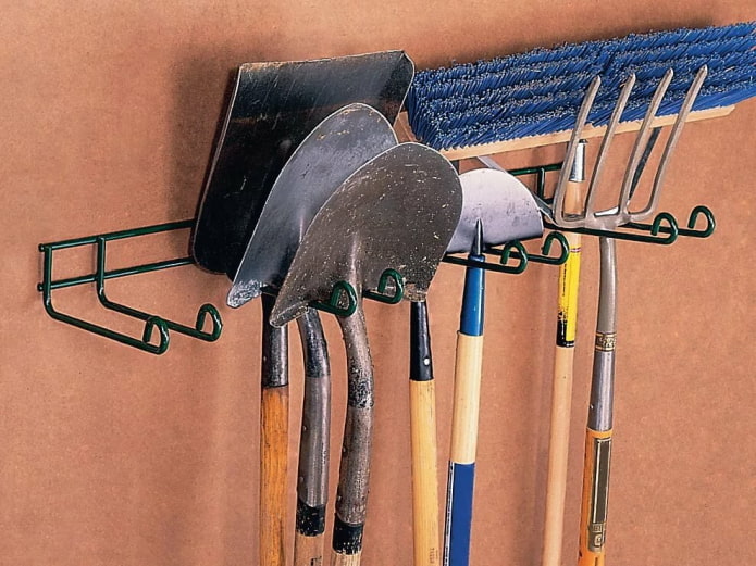 Metal tool holders