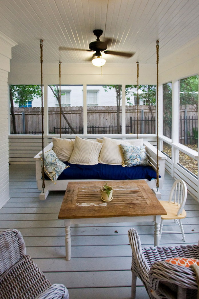 swing sa veranda
