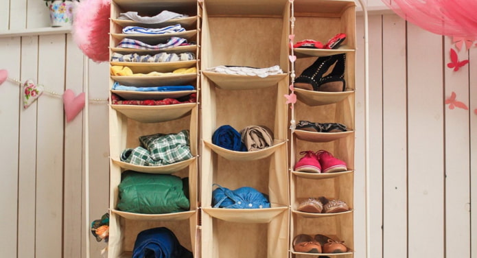 Cloth cabinet shelves
